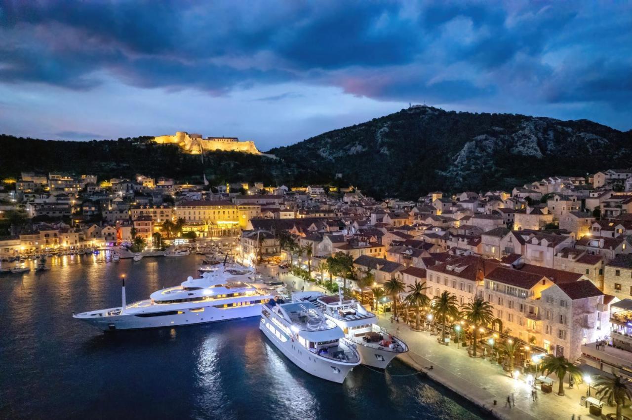Riva Marina Hvar Hotel Хвар Екстериор снимка